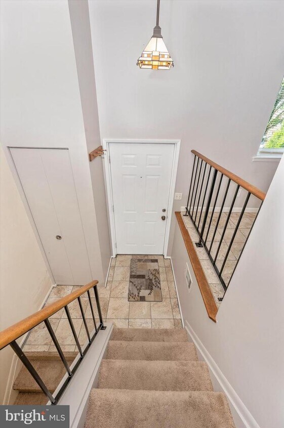 5860 Whisper Way, Elkridge, MD 21075 Townhome Rentals in Elkridge MD