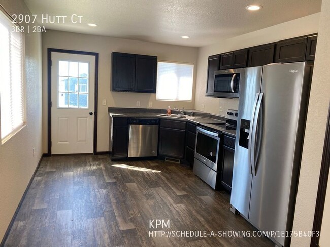 Building Photo - 2907 Hutt Ct