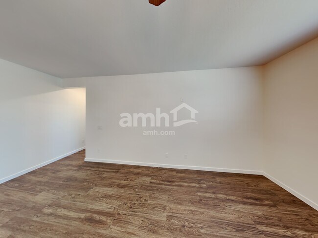 Foto del edificio - 7161 E Bobwhite Ct