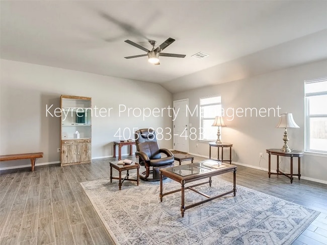 Building Photo - Modern Single Family Home in El Reno, OK!