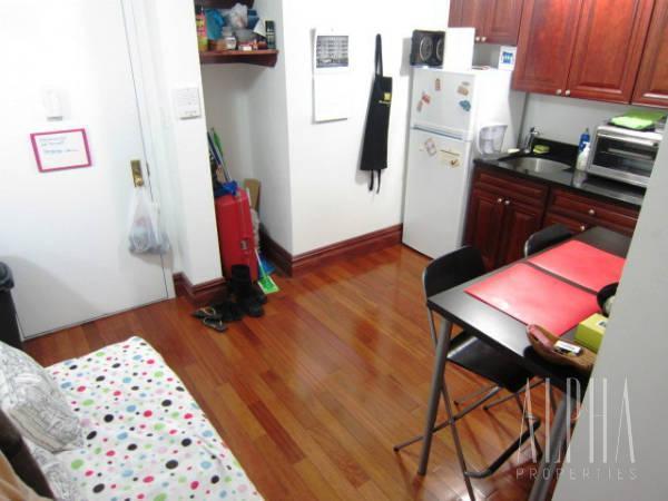 Building Photo - 117 1st Ave