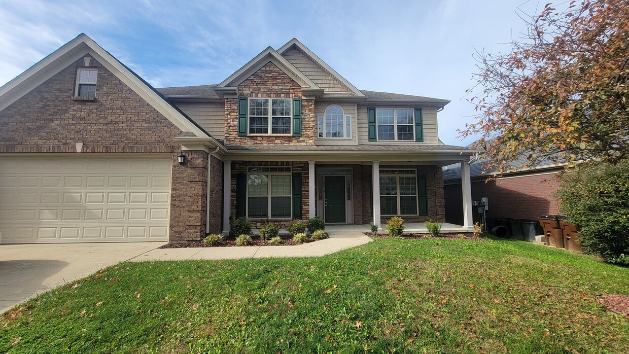 The 5 Bedroom You've Been Looking For!! - The 5 Bedroom You've Been Looking For!!