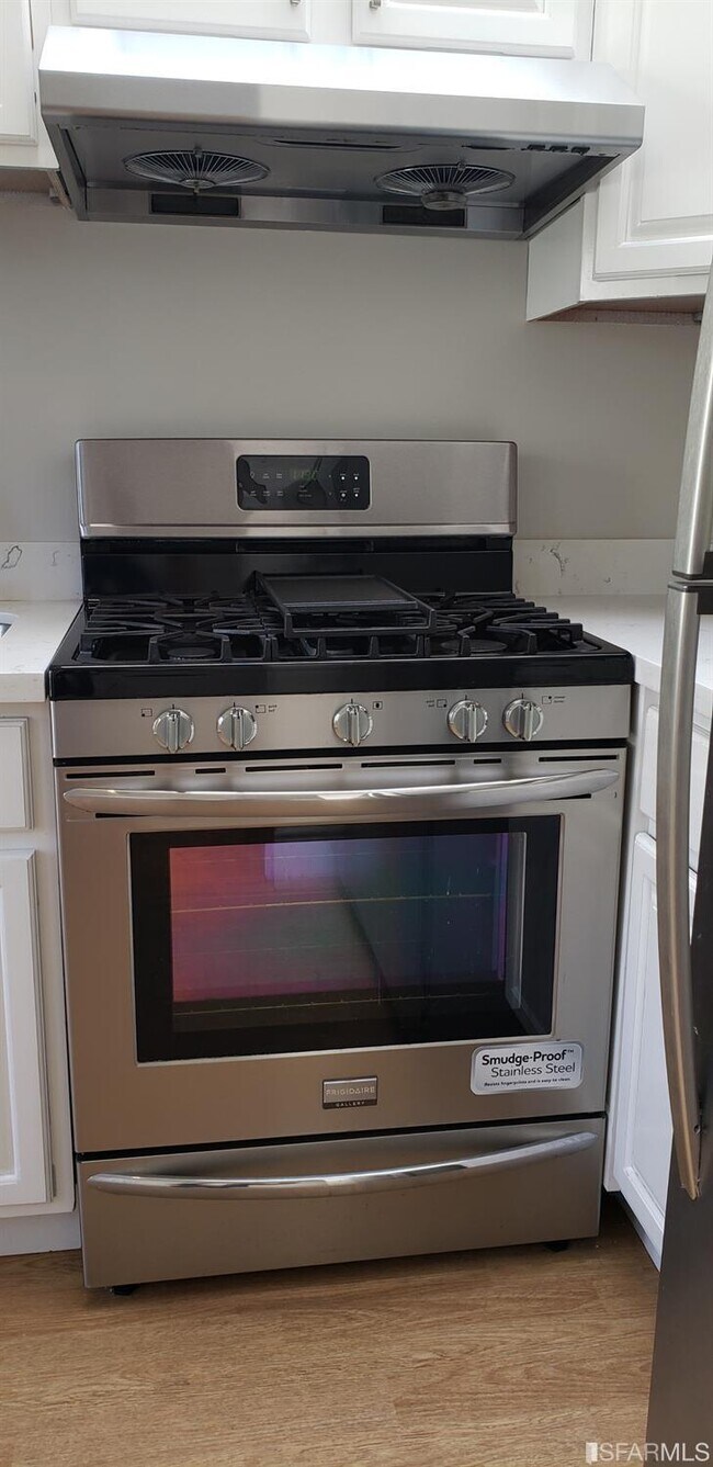 Foto del edificio - 381 21st Ave