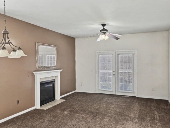 Foto del edificio - 6156-6158 Fairgrove St