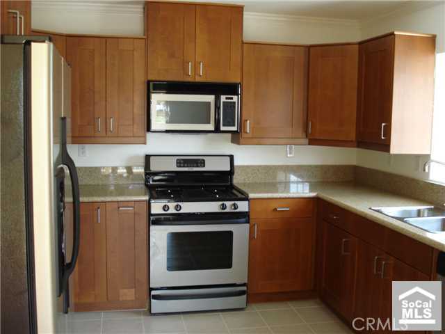 Building Photo - 1519 W 208th St