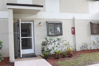 Building Photo - 3500 Gateway Dr