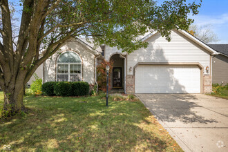 Building Photo - 5886 Hollow Oak Trail