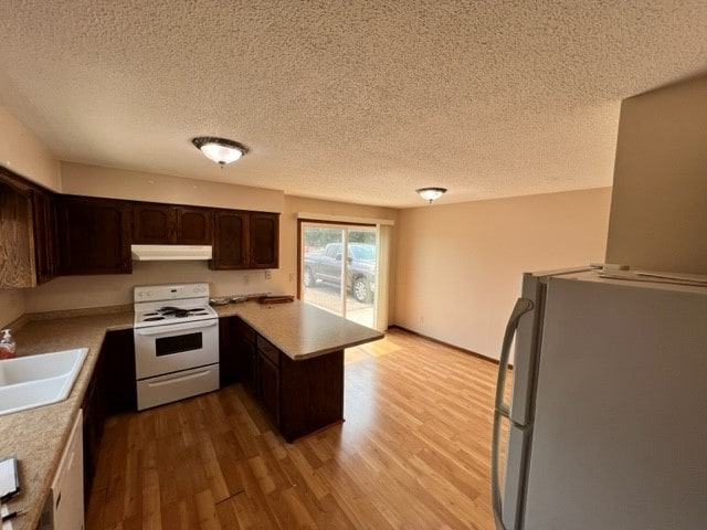 Building Photo - 14453 Hayes Rd