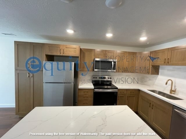 Photo - 1032 E 400 S Apartment