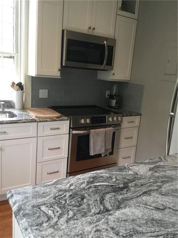 158 Narragansett Ave Unit B, Newport, RI 02840 Condo for Rent in