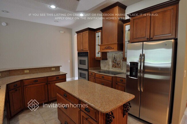 Building Photo - 9248 Starpass Dr