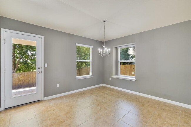 Foto del edificio - 371 Purple Martin Ave