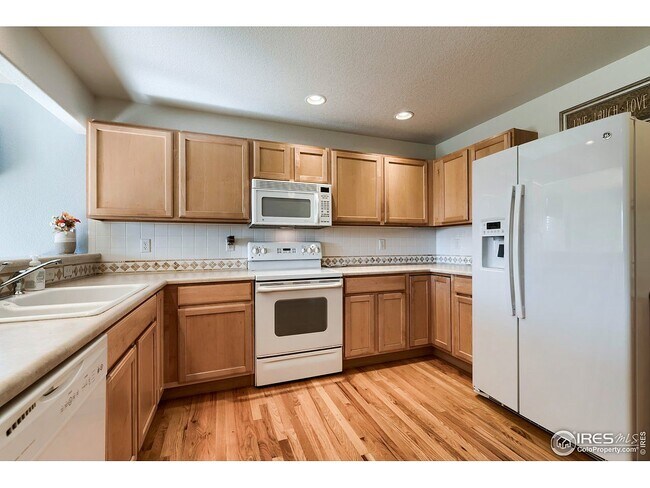 Kitchen - 1227 Vinson St
