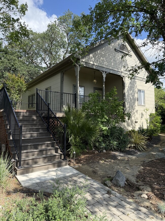 Foto del edificio - 116 S Arroyo Seco St