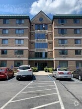 Building Photo - 35 Cerone Pl
