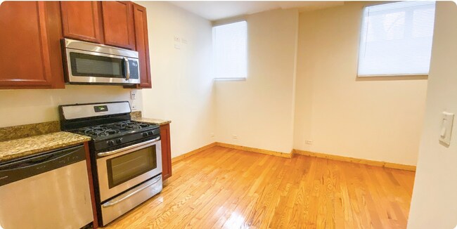 Building Photo - 1615 W Columbia Ave