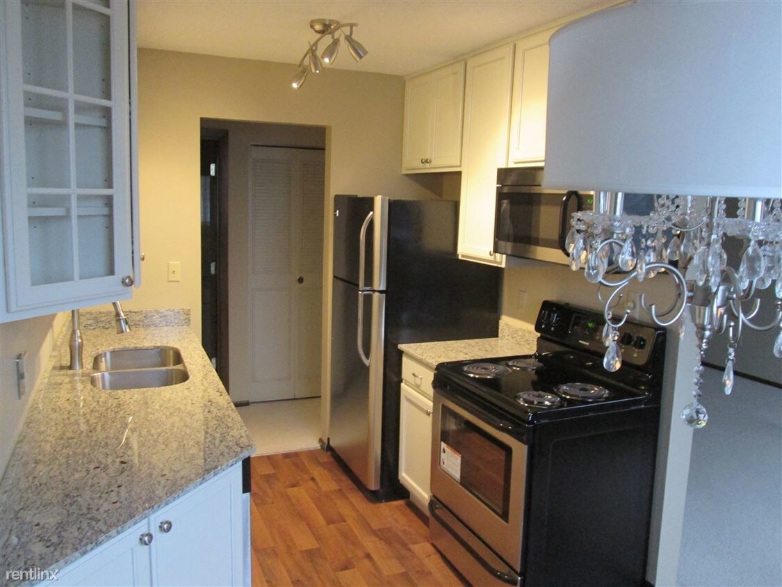 1440 Randolph Ave, Saint Paul, MN 55105 Condo for Rent in Saint Paul