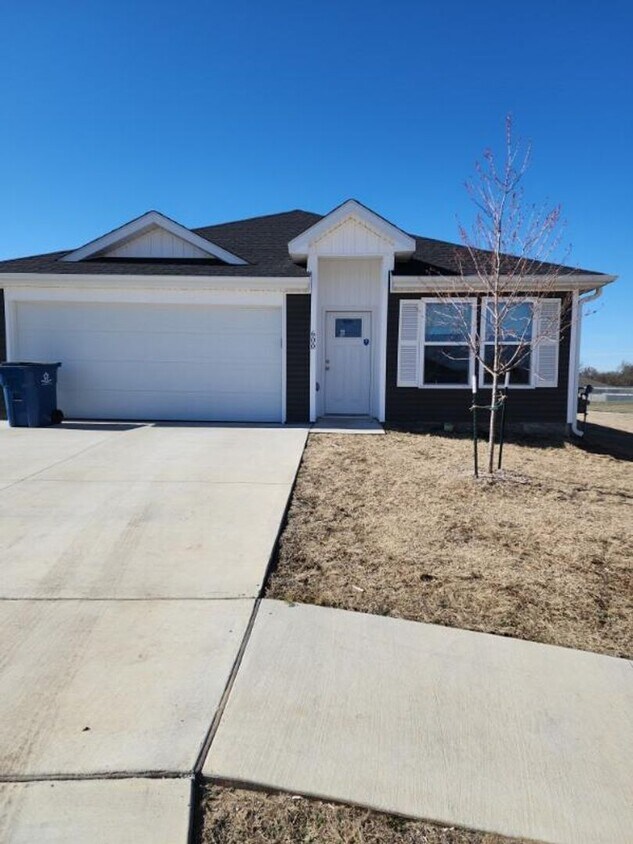 Foto del edificio - New Beginnings Start At AMRR: 3 Bedroom Home In Oronogo, Missouri!