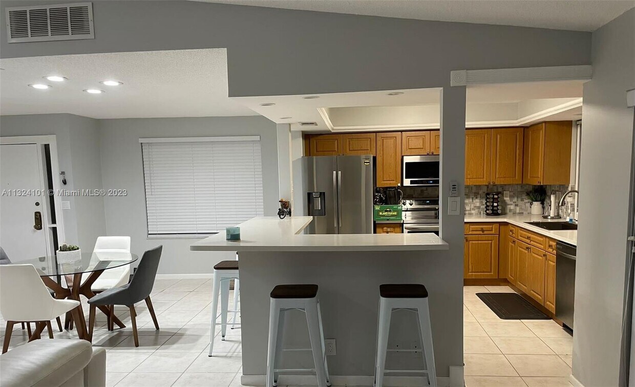 Foto principal - 980 NW 79th Terrace