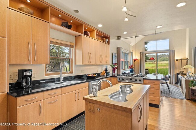 Foto del edificio - 31 Primrose Ln
