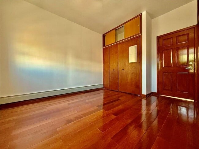 Foto del edificio - 333 Parkville Ave