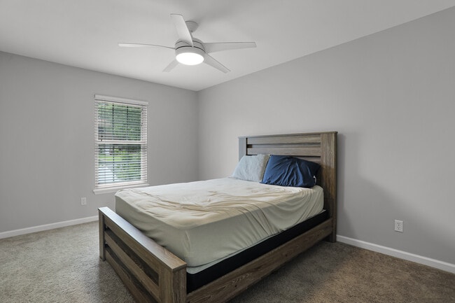 Foto del edificio - 552 Winter Bluff Dr