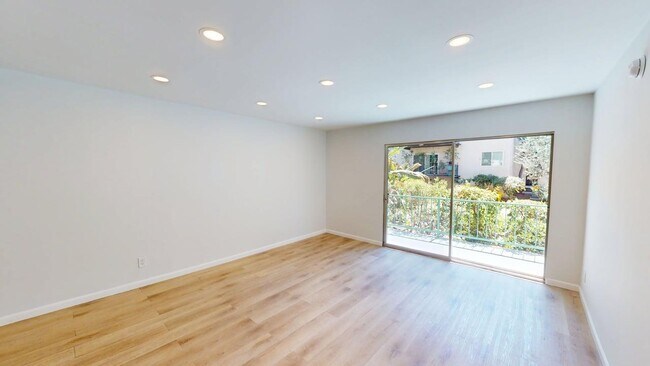 Foto del edificio - 5460 White Oak Ave