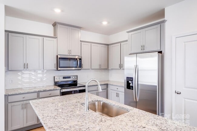 Building Photo - 2212 Cobble Ct