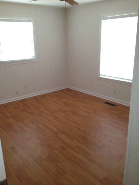 Building Photo - 206 Salt Forest Ln