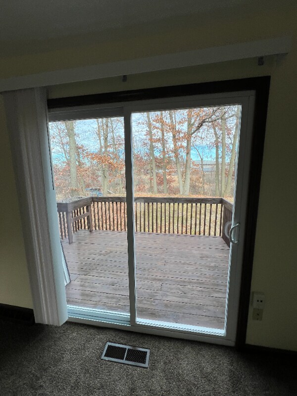 Building Photo - 295 Canova Dr