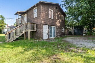 Building Photo - 116 Argyle Ave
