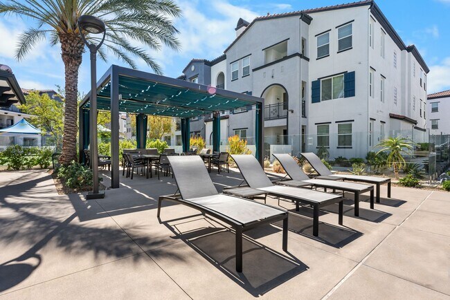 Foto del edificio - The Crossings of Chino Hills