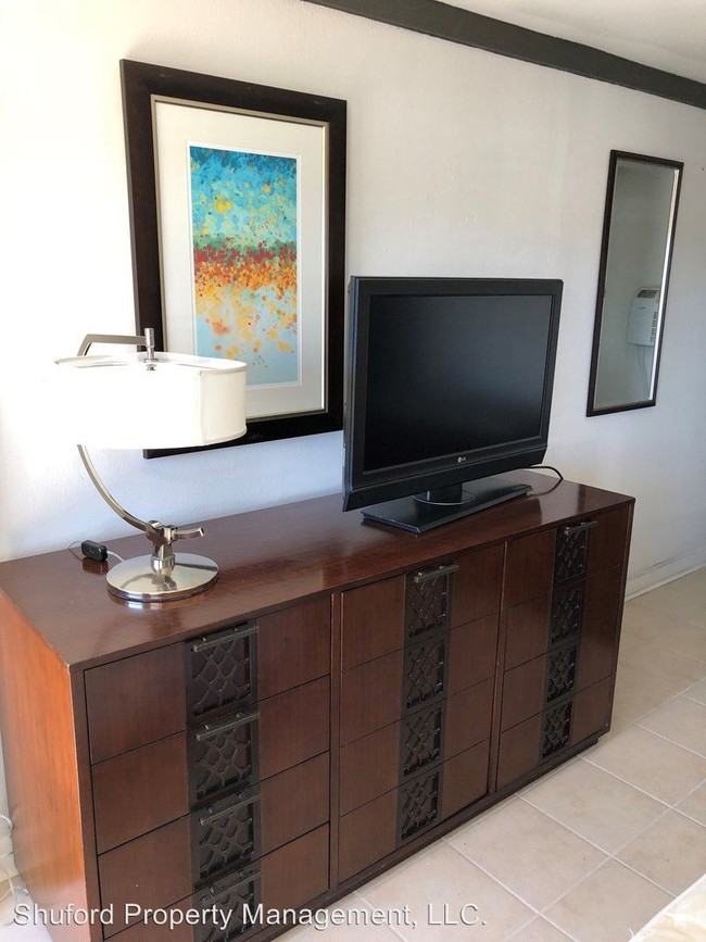 Foto del edificio - 1 br, 1 bath Apartment - 1300 S Lee Highway