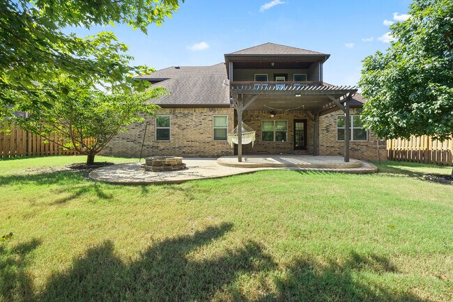 Building Photo - 4100 SW Deerfield Blvd