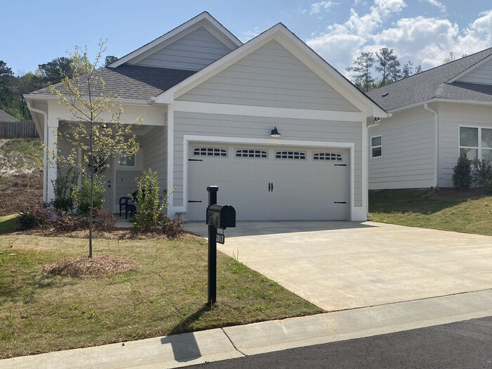 Foto principal - 4056 Ashley Dr