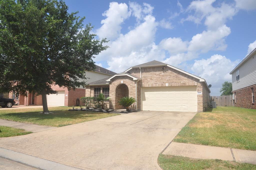 Foto principal - 24435 Cornell Park Ln