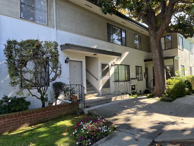 Bld Ext 1 - 3171 S Barrington Ave