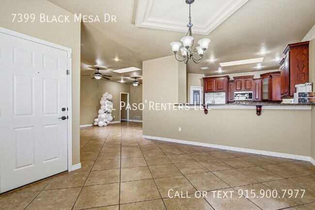 Foto del edificio - 7399 Black Mesa Dr