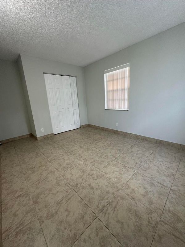 Foto del edificio - 4583 Arthur St