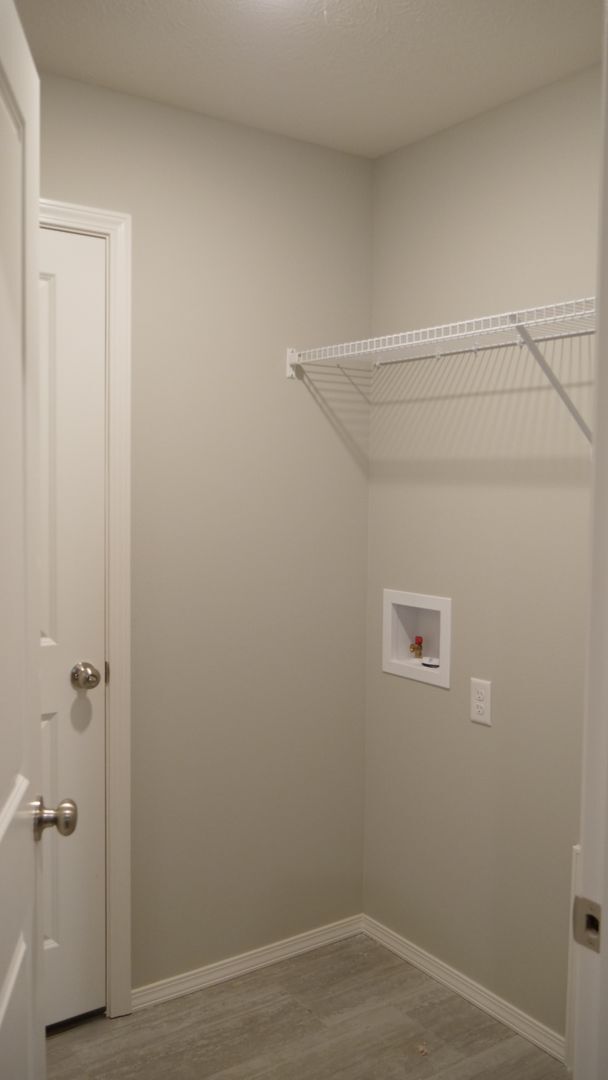 Building Photo - Newer 3 bedroom duplex - Aurora MO