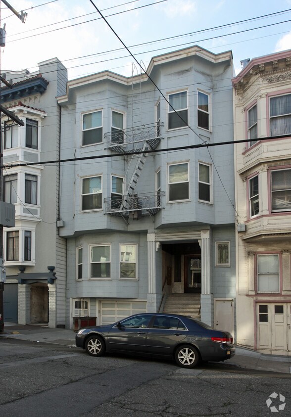 Building Photo - 1631 Larkin St