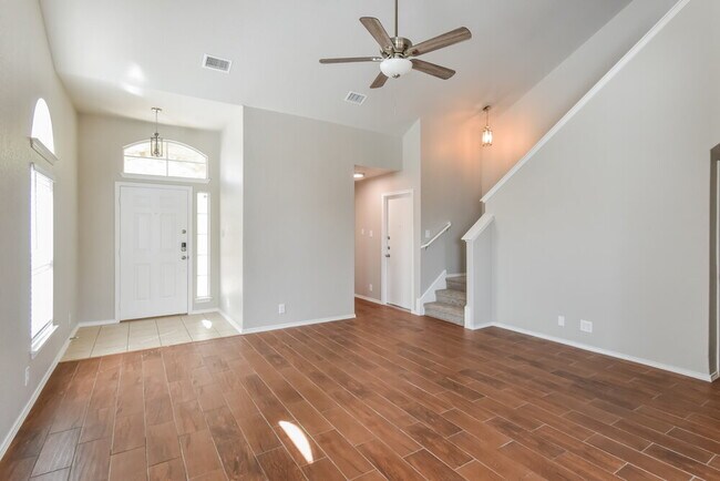 Building Photo - 247 Limestone Creek