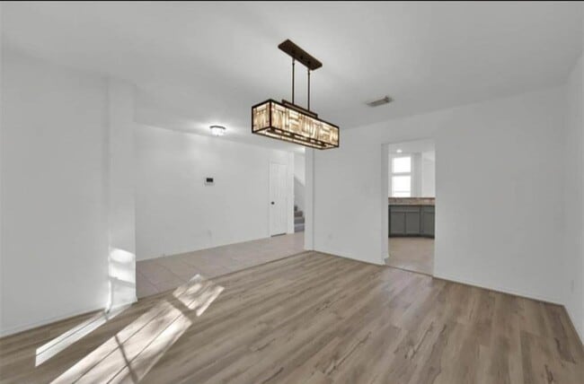 Building Photo - 22056 Knights Cove Dr