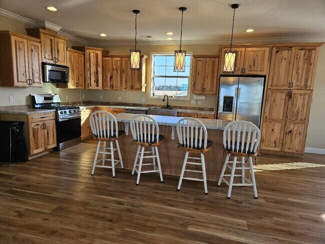 Foto del edificio - 555 Paint Creek Rd