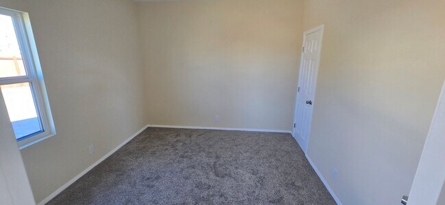 Building Photo - Cozy 2 bed 1 bath in Trona - Housing Choice Voucher Welcome