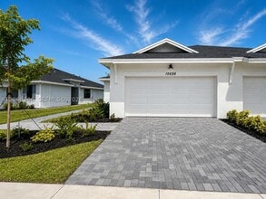 Building Photo - 10699 Wilgrove 10699