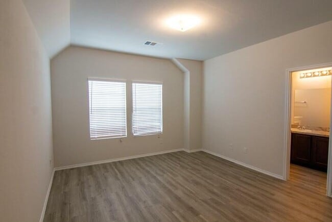 Building Photo - 2351 Applewhite Mdw