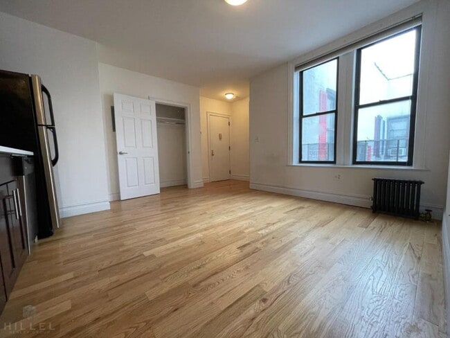 Building Photo - 1 bedroom in ASTORIA NY 11106