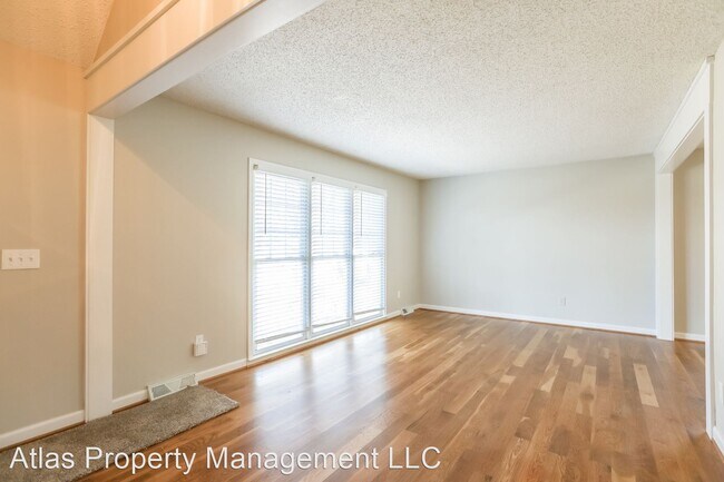 Building Photo - 4 br, 2 bath House - 6712 NW Mirror Lake T...