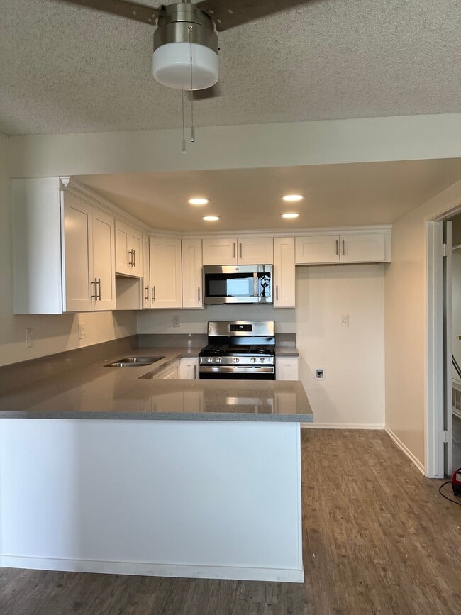 Kitchen - 16932 Lilac Lane